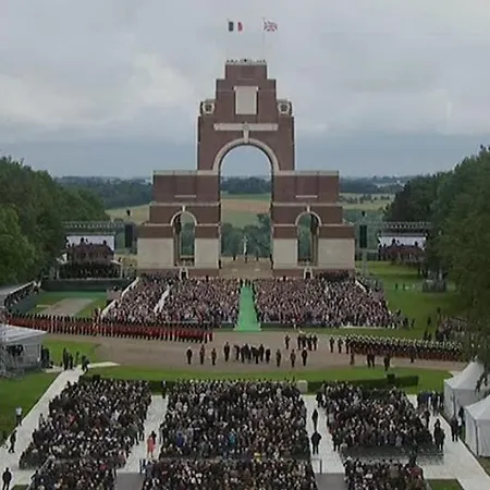 Poppyspot By Nomadk Ex Chez Jose Apartment