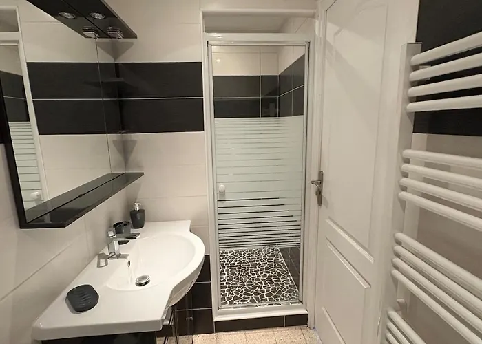 Poppyspot By Nomadk Ex Chez Jose Apartman